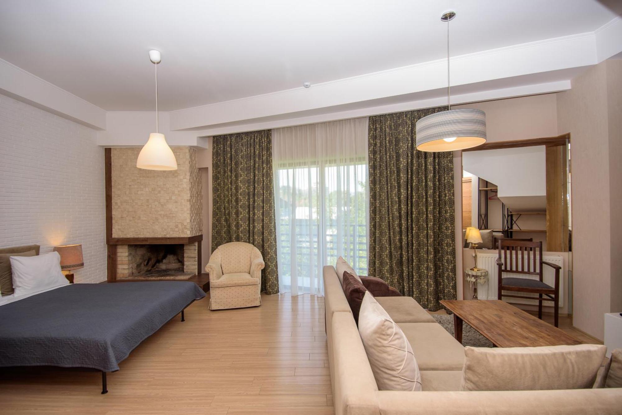 Hotel Libretto Tbilisi Luaran gambar